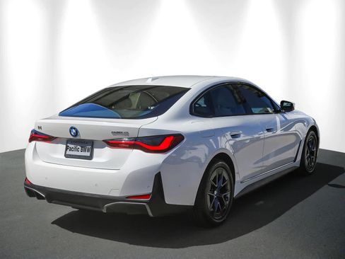 Certified 2023 BMW i4 eDrive35 w/ Premium Package image 6