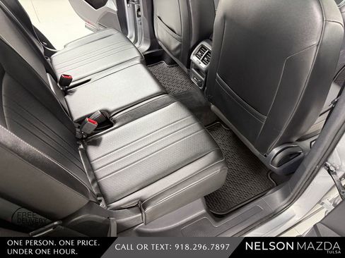 Used 2022 Volkswagen Tiguan SE w/ Panoramic Sunroof Package FWD image 44
