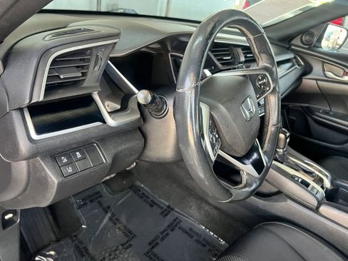 Used 2019 Honda Civic Sport image 12