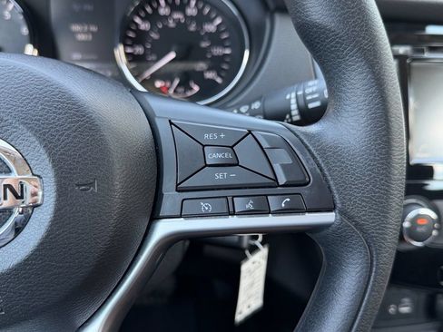 Used 2019 Nissan Rogue S FWD image 22