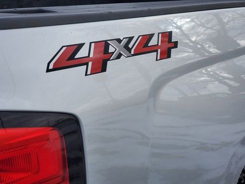 Used 2018 Chevrolet Silverado 1500 LT w/ All Star Edition image 8