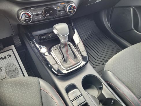 Used 2025 Kia Soul GT-Line w/ GT-Line Technology Package FWD image 24