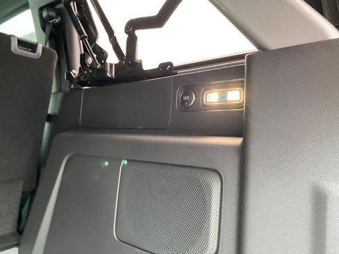 Used 2023 Ford Bronco Wildtrak image 36