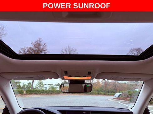 Used 2017 Lexus IS 200t image 8