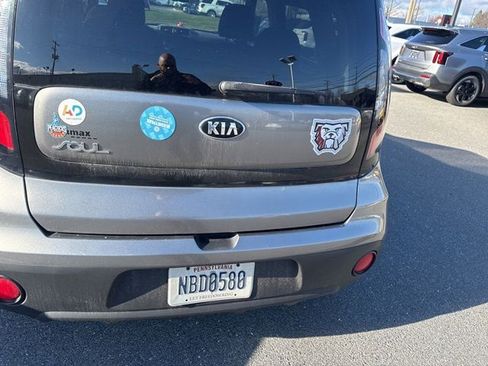 Used 2017 Kia Soul image 6