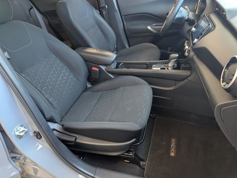 Used 2024 Nissan Kicks SV FWD image 20