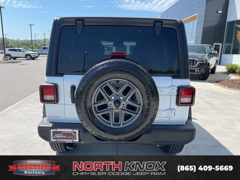 New 2026 Jeep Wrangler Unlimited Sport AWD/4WD image 12