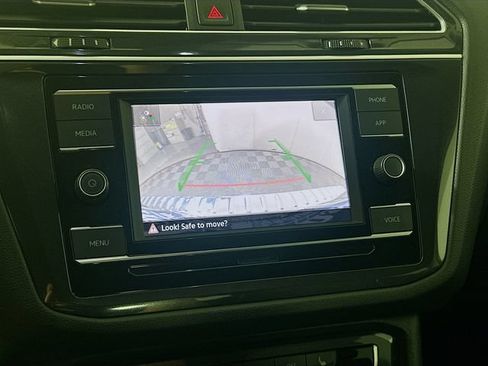 Used 2024 Volkswagen Tiguan S AWD/4WD image 13