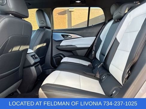 Certified 2025 Chevrolet Equinox EV LT w/ Convenience Package AWD/4WD image 24