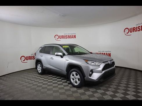 Used 2021 Toyota RAV4 XLE w/ Convenience Package AWD/4WD image 14