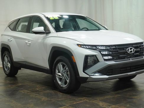 Certified 2026 Hyundai Tucson SE AWD/4WD image 1