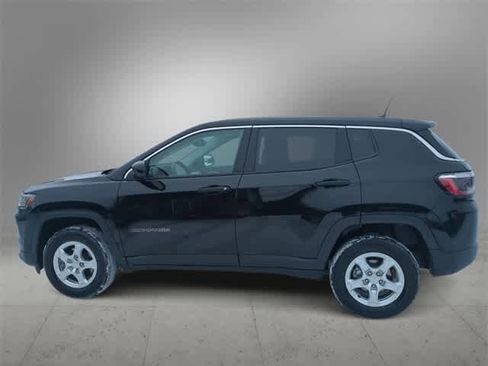 Used 2022 Jeep Compass Sport image 5
