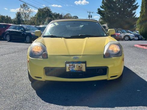 Used 2001 Toyota MR2 image 3