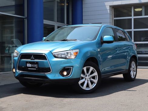 Used 2013 Mitsubishi Outlander Sport SE AWD/4WD image 1