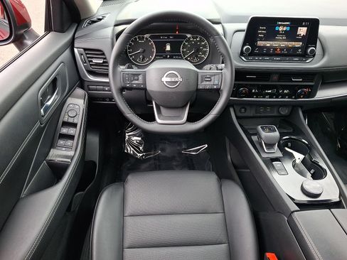 Certified 2026 Nissan Rogue SV w/ SV Premium Package AWD/4WD image 11