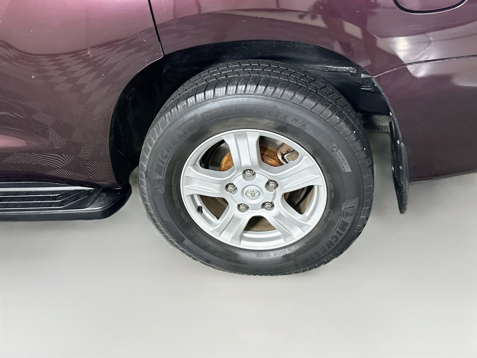 Used 2016 Toyota Sequoia SR5 RWD image 11