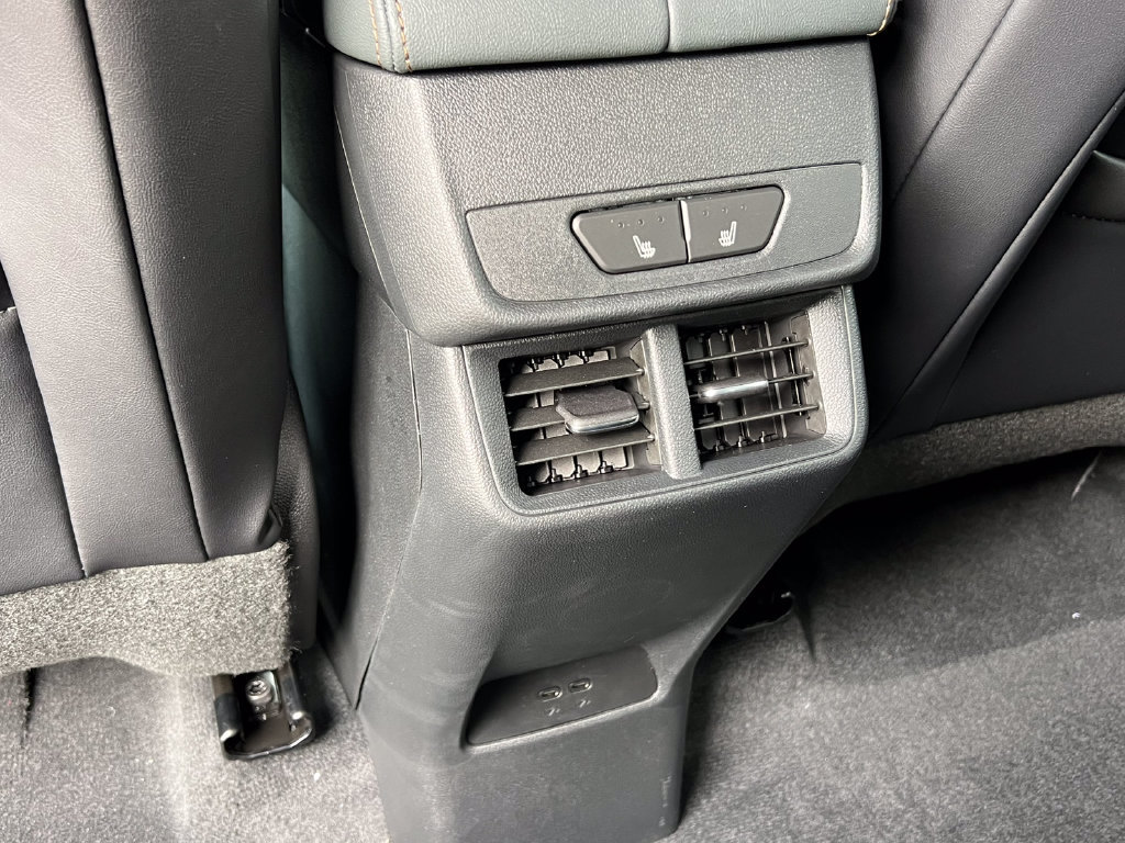 New 2027 GMC Terrain AT4 w/ Convenience Package III AWD/4WD image 30