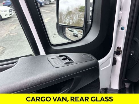 Used 2025 RAM ProMaster 2500 w/ U-Haul Equipment Group FWD image 8