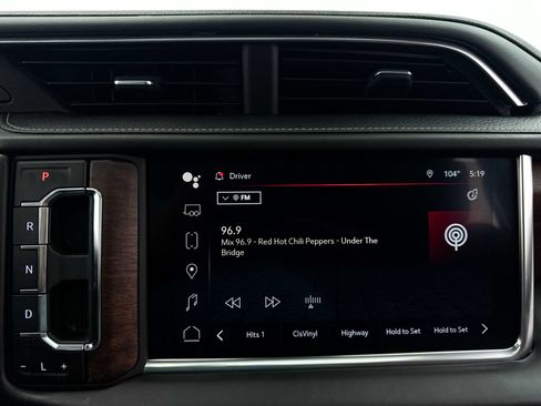Used 2024 GMC Yukon Denali Ultimate AWD/4WD image 24