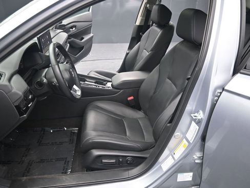 Used 2025 Honda Accord Touring image 16