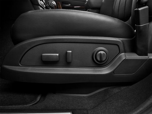 Used 2013 GMC Acadia Denali FWD image 24
