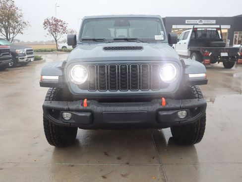 New 2026 Jeep Gladiator Mojave image 10
