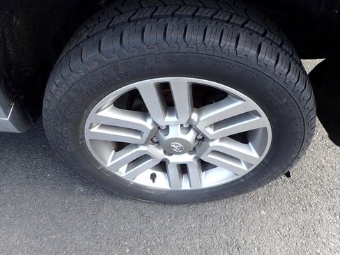 Used 2012 Toyota 4Runner Limited image 24