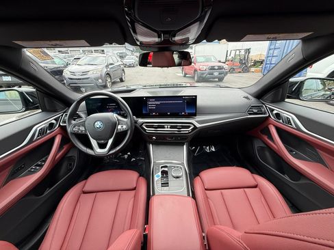 Used 2023 BMW i4 eDrive35 RWD image 22