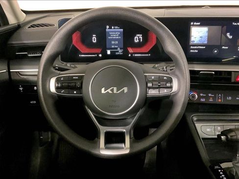 Used 2025 Kia K5 LXS FWD image 5