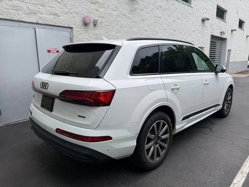 Used 2023 Audi Q7 2.0T Premium Plus w/ Premium Plus Package AWD/4WD image 9