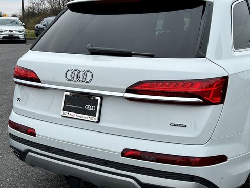 Certified 2025 Audi Q7 3.0T Prestige w/ Prestige Package image 8