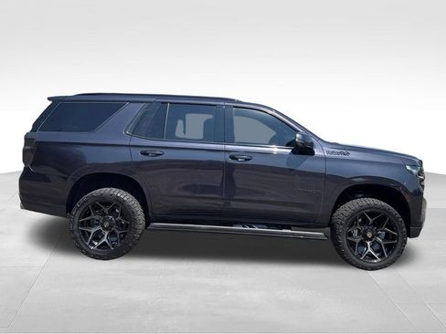 Used 2024 Chevrolet Tahoe High Country AWD/4WD image 11