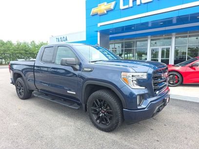 Used 2022 GMC Sierra 1500 Elevation w/ LPO, Elevation Black Package