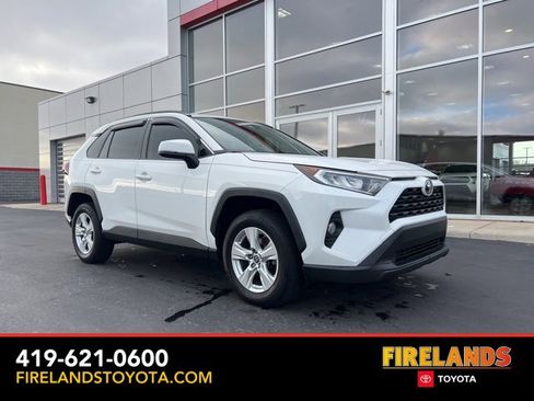 Certified 2019 Toyota RAV4 XLE image 1