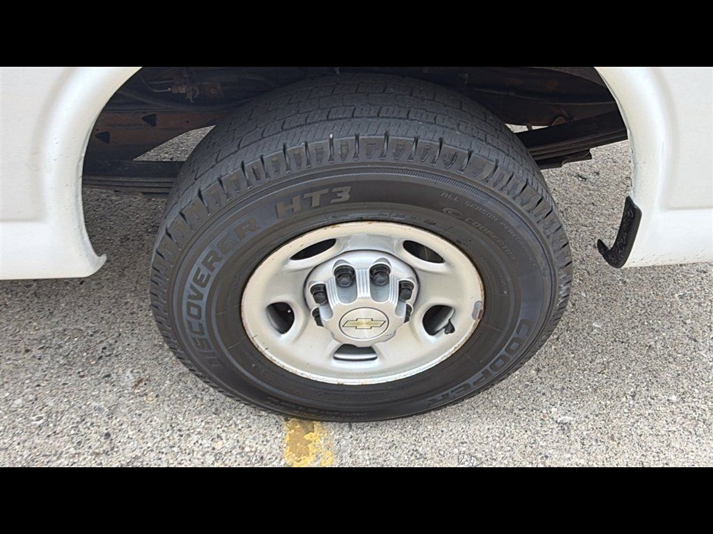 Used 2021 Chevrolet Express 2500 w/ Driver Convenience Package RWD image 20