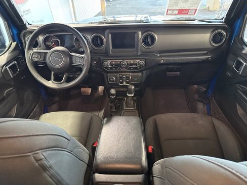 Used 2023 Jeep Wrangler Sport S image 23