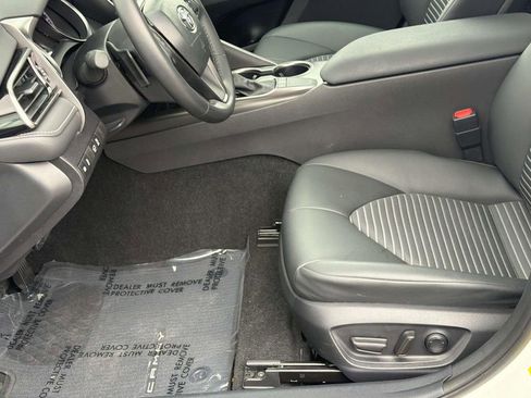 Certified 2024 Toyota Camry SE image 25