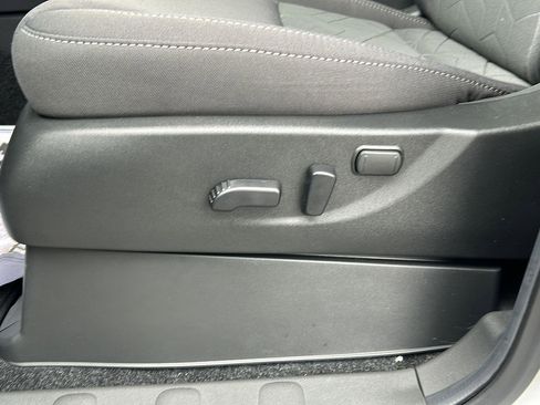 New 2026 Nissan Frontier SV w/ SV Convenience Package image 20