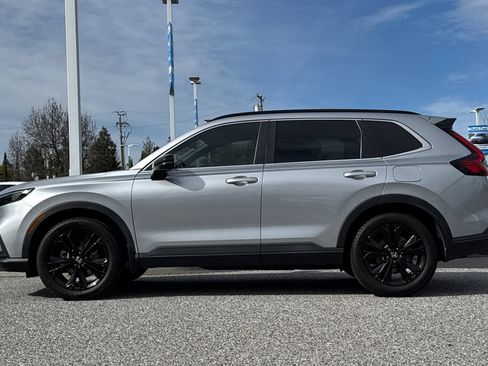 Used 2024 Honda CR-V Sport Touring image 2