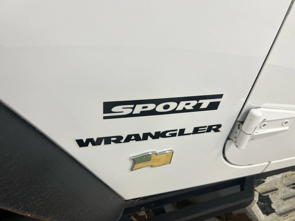 Used 2015 Jeep Wrangler Sport AWD/4WD image 21