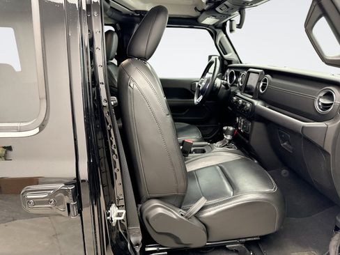 Used 2021 Jeep Wrangler Unlimited Sahara image 17