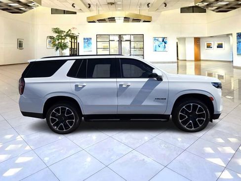 Used 2024 Chevrolet Tahoe RST w/ Luxury Package AWD/4WD image 4