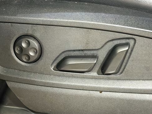 Used 2022 Audi Q5 2.0T Premium w/ Convenience Package image 25