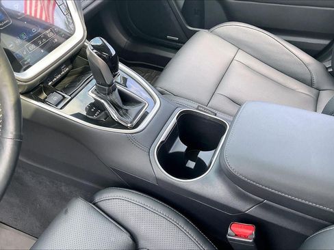 Used 2025 Subaru Outback Touring AWD/4WD image 18