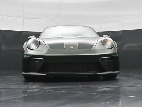 Certified 2026 Porsche 911 GT3 w/ Weissach Package RWD image 40