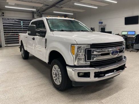 Used 2017 Ford F350 XLT AWD/4WD image 3