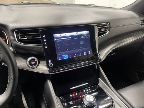 Used 2024 Jeep Wagoneer L Series II w/ Flexible Seating Group image 29