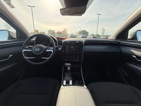 Certified 2024 Hyundai Tucson SEL FWD image 28