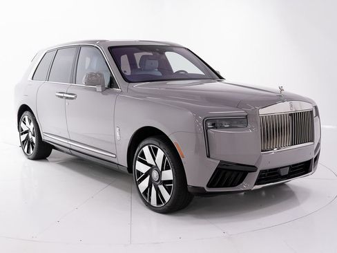 Certified 2025 Rolls-Royce Cullinan AWD/4WD image 7