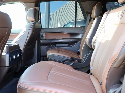 Used 2024 Ford Expedition King Ranch image 19
